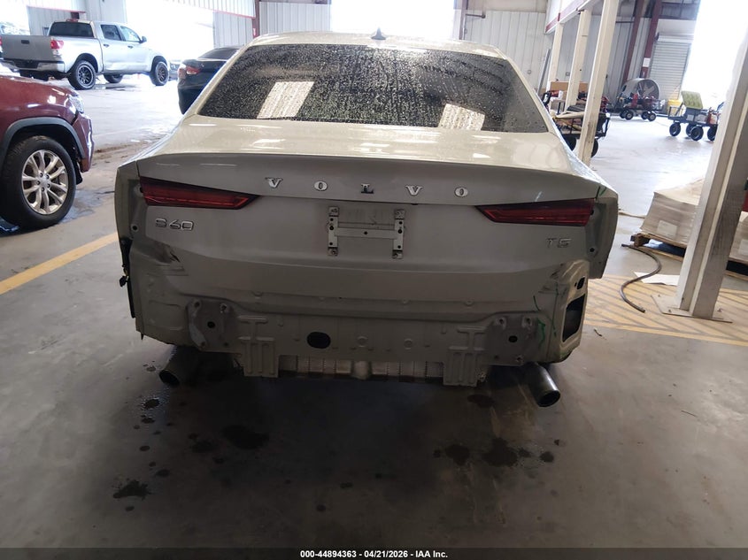2019 Volvo S60 VIN 7JR102FKXKG000687 IAAI salvage auction — REAR END, Original (Texas), sold $4,050 on 2026-07-15 (photo 6)