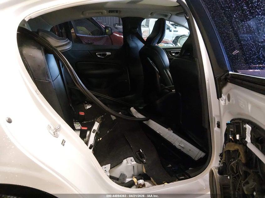2019 Volvo S60 VIN 7JR102FKXKG000687 IAAI salvage auction — REAR END, Original (Texas), sold $4,050 on 2026-07-15 (photo 8)
