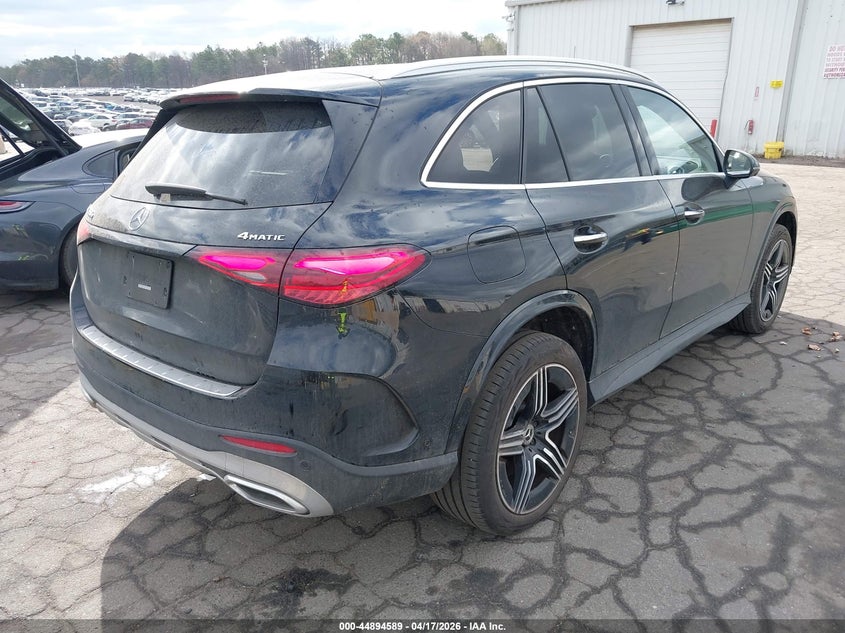 2025 Mercedes-benz Glc VIN W1NKM5GB5SU071488 IAAI salvage auction — LEFT SIDE, Salvage Title, sold $33,750 on 2026-07-07 (photo 4)