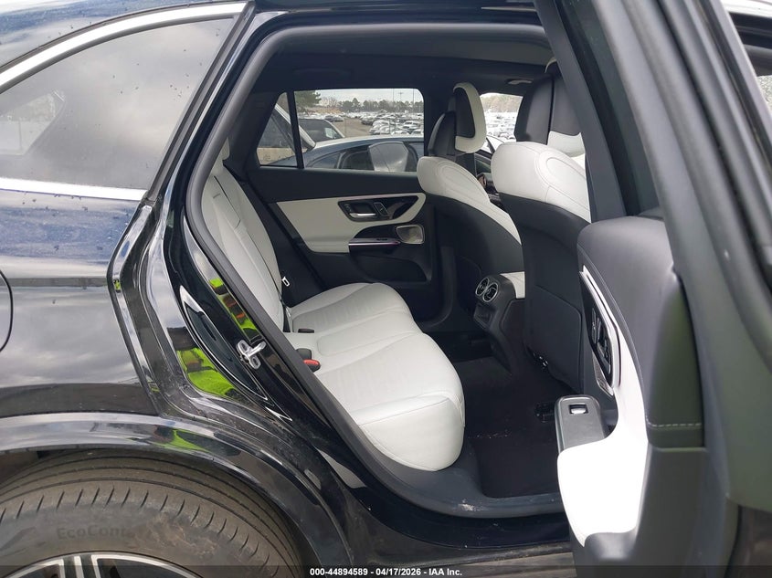 2025 Mercedes-benz Glc VIN W1NKM5GB5SU071488 IAAI salvage auction — LEFT SIDE, Salvage Title, sold $33,750 on 2026-07-07 (photo 8)