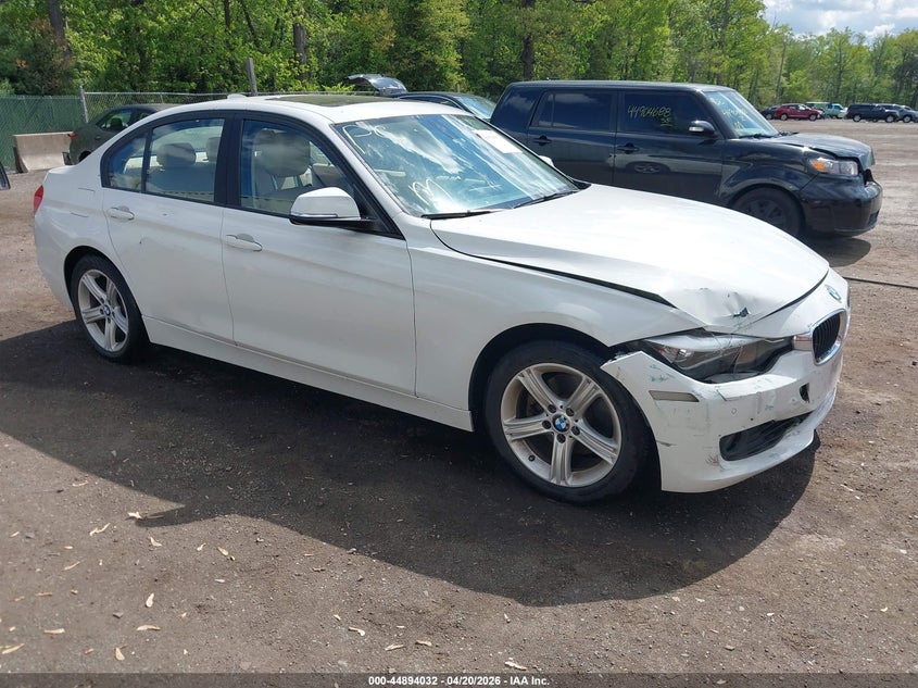 2014 BMW 3er VIN WBA3B5G51ENS06344 IAAI salvage auction — RIGHT FRONT, Salvage - Greater Than 75% (Maryland), sold $25 on 2026-07-22 (photo 1)