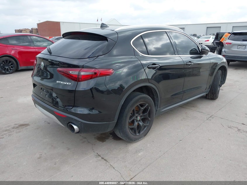 2020 Alfa romeo Stelvio VIN ZASPAJAN0L7C86124 IAAI salvage auction — FRONT & REAR, Wait Title, sold $7,850 on 2026-07-22 (photo 4)