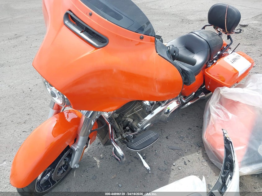 2023 Harley-davidson Street glide VIN 1HD1KRP2XPB610835 IAAI salvage auction — LEFT & RIGHT, Wait Title, sold $8,350 on 2026-07-15 (photo 2)