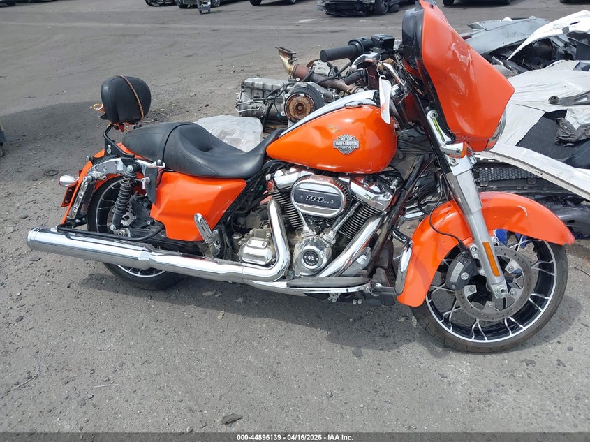 2023 Harley-davidson Street glide VIN 1HD1KRP2XPB610835 IAAI salvage auction — LEFT & RIGHT, Wait Title, sold $8,350 on 2026-07-15 (photo 8)