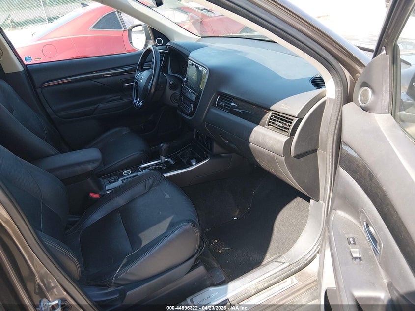 2017 Mitsubishi Outlander VIN JA4AZ3A31HZ002863 IAAI salvage auction — FRONT END, Salvage Title, sold $1,500 on 2026-08-23 (photo 5)