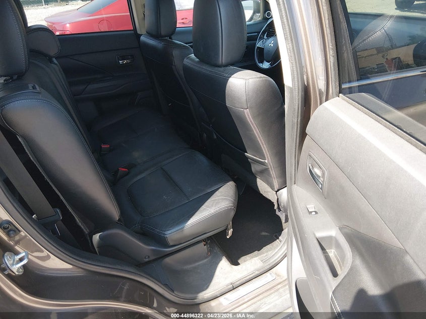 2017 Mitsubishi Outlander VIN JA4AZ3A31HZ002863 IAAI salvage auction — FRONT END, Salvage Title, sold $1,500 on 2026-08-23 (photo 8)