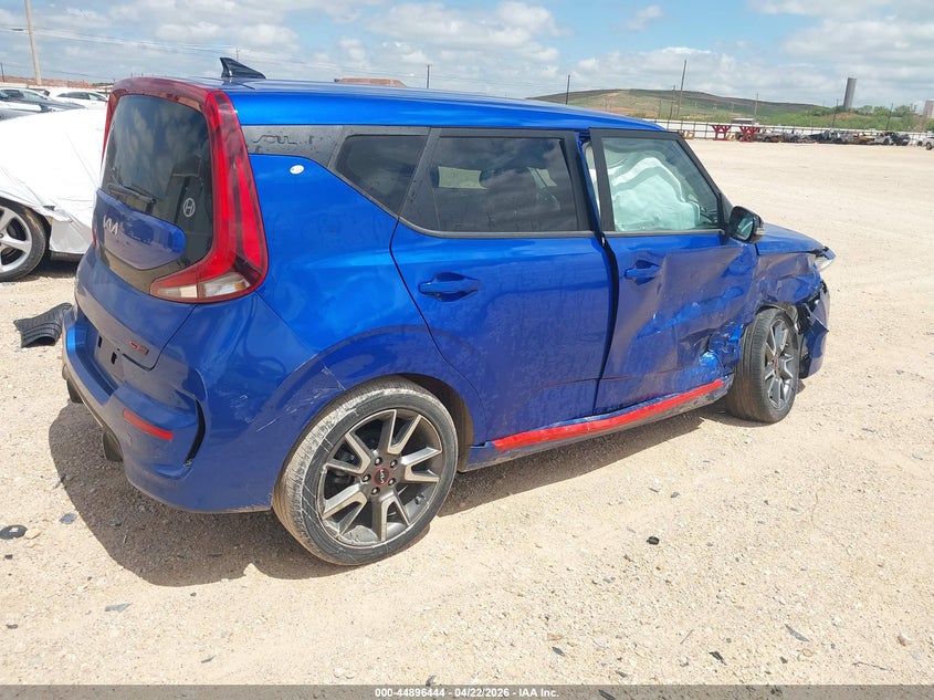 2022 Kia Soul VIN KNDJ63AU9N7817388 IAAI salvage auction — RIGHT SIDE, Original (Texas), sold $2,550 on 2026-07-16 (photo 4)
