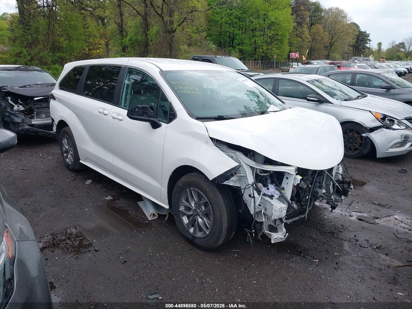2023 Toyota Sienna VIN 5TDKRKEC2PS154052 IAAI salvage auction — FRONT & REAR, Salvage (Idaho), sold $10,500 on 2026-07-07 (photo 1)