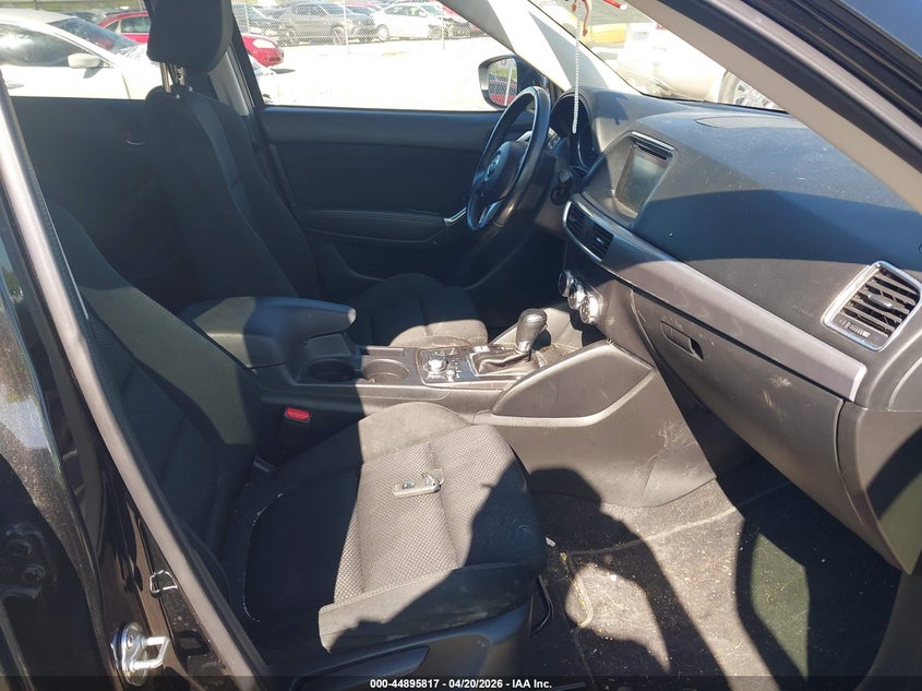 2016 Mazda Cx-5 VIN JM3KE2CY0G0627922 IAAI salvage auction — REAR END, Salvage (Illinois), sold $50 on 2026-07-29 (photo 5)