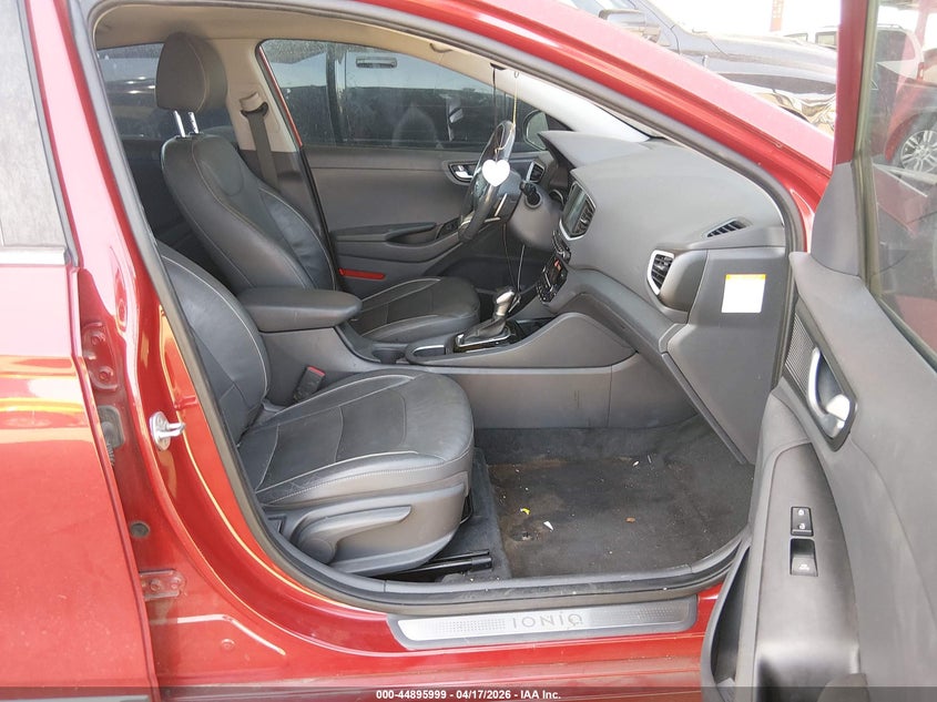 2019 Hyundai Ioniq VIN KMHC85LC2KU112640 IAAI salvage auction — REAR END, Wait Title, sold $750 on 2026-07-14 (photo 5)