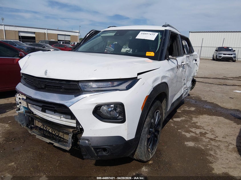 2023 Chevrolet Trailblazer VIN KL79MRSL2PB001105 IAAI salvage auction — ROLLOVER, Junk (Oklahoma), sold $575 on 2026-07-15 (photo 2)