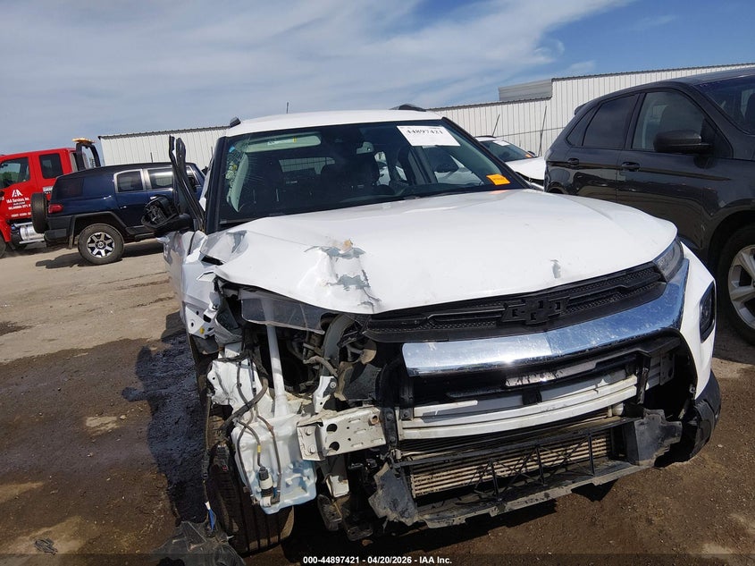 2023 Chevrolet Trailblazer VIN KL79MRSL2PB001105 IAAI salvage auction — ROLLOVER, Junk (Oklahoma), sold $575 on 2026-07-15 (photo 6)