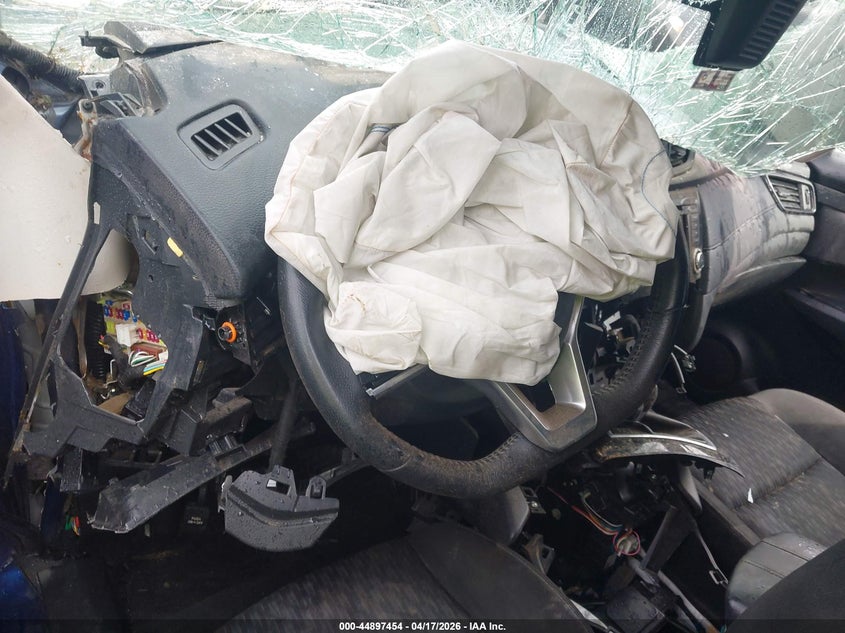 2020 Nissan Rogue VIN KNMAT2MTXLP512095 IAAI salvage auction — FRONT END, Salvage Title, sold $400 on 2026-07-08 (photo 7)