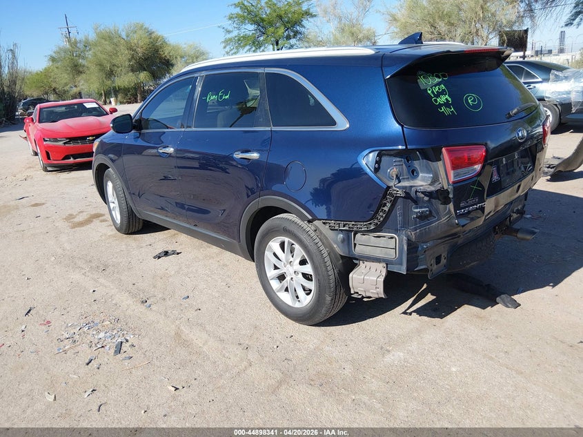 2017 Kia Sorento VIN 5XYPG4A38HG314222 IAAI salvage auction — REAR END, Salvage (Arizona), sold $2,050 on 2026-07-29 (photo 3)