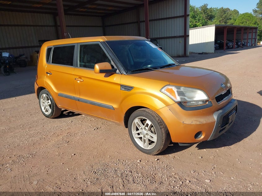 2011 Kia Soul VIN KNDJT2A27B7213898 IAAI salvage auction — REAR END, Salvage (Alabama), sold $600 on 2026-07-08 (photo 1)