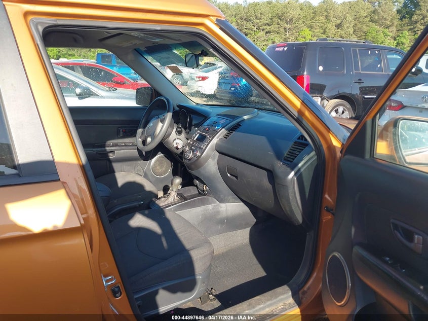 2011 Kia Soul VIN KNDJT2A27B7213898 IAAI salvage auction — REAR END, Salvage (Alabama), sold $600 on 2026-07-08 (photo 5)