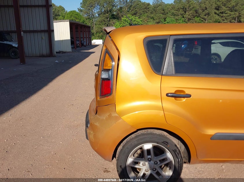 2011 Kia Soul VIN KNDJT2A27B7213898 IAAI salvage auction — REAR END, Salvage (Alabama), sold $600 on 2026-07-08 (photo 6)