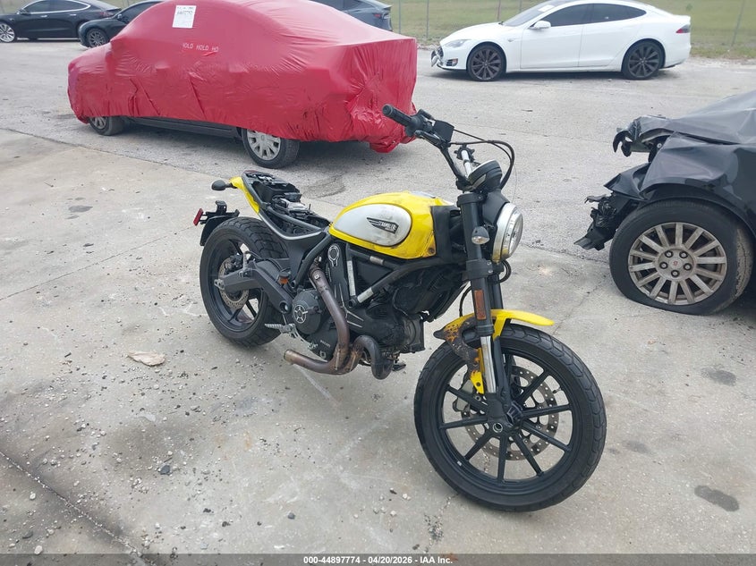 2015 Ducati Scrambler VIN ML015ANM6FT000213 IAAI salvage auction — EXTERIOR BURN, Salvage Title, sold $125 on 2026-09-09 (photo 1)