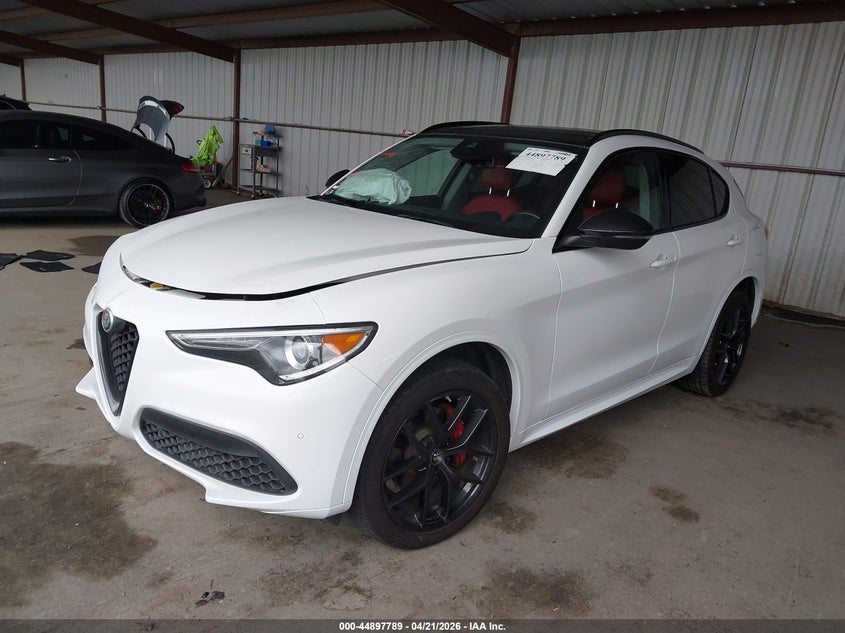 2020 Alfa romeo Stelvio VIN ZASPAKBN9L7C87129 IAAI salvage auction — RIGHT FRONT, Salvage Title, sold $4,050 on 2026-07-09 (photo 2)