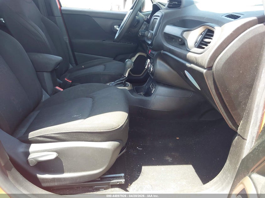 2015 Jeep Renegade VIN ZACCJAAT9FPB87895 IAAI salvage auction — RIGHT REAR, Salvage Title, sold $1,600 on 2026-07-13 (photo 5)