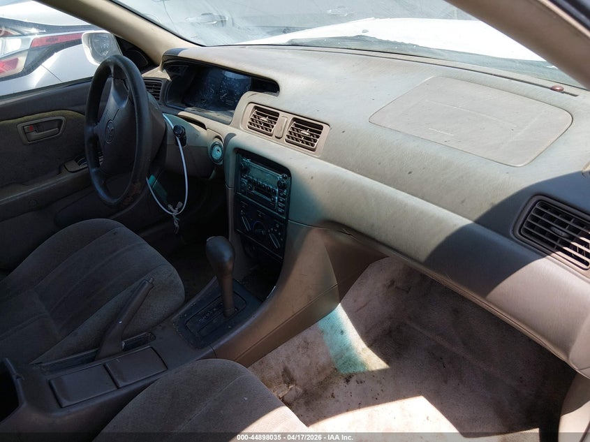 2000 Toyota Camry VIN JT2BF22K6Y0242023 IAAI salvage auction — FRONT END, Salvage (California), sold $200 on 2026-07-16 (photo 5)