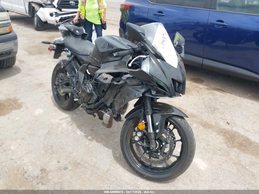 2025 Yamaha Yzf VIN JYARM38Y6SA004313 IAAI salvage auction — FRONT END, Salvage Title, sold $750 on 2026-07-21 (photo 1)