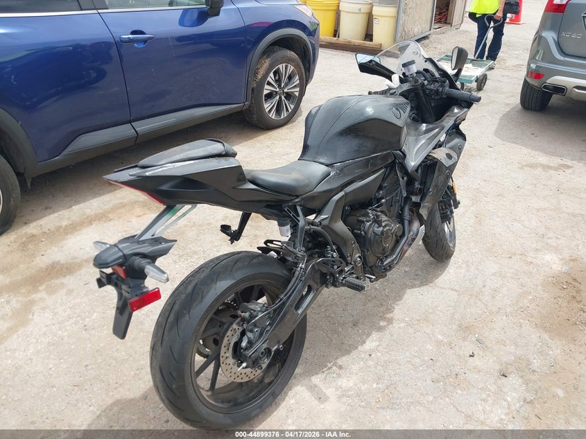 2025 Yamaha Yzf VIN JYARM38Y6SA004313 IAAI salvage auction — FRONT END, Salvage Title, sold $750 on 2026-07-21 (photo 4)