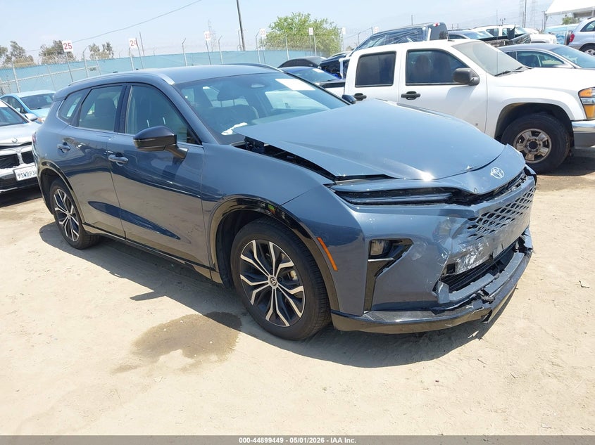 2025 Toyota Crown signia VIN JTDACAAJ0S3006083 — IAAI salvage auction photo
