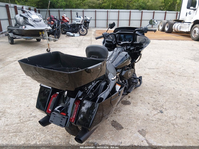 2025 Harley-davidson Road glide VIN 1HD1KH718SB634450 IAAI salvage auction — ROLLOVER, Salvage (Alabama), sold $10,500 on 2026-07-16 (photo 4)