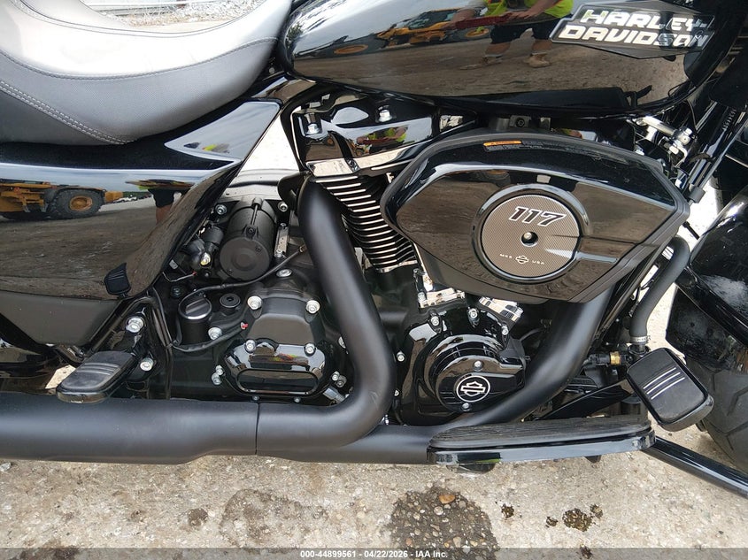 2025 Harley-davidson Road glide VIN 1HD1KH718SB634450 IAAI salvage auction — ROLLOVER, Salvage (Alabama), sold $10,500 on 2026-07-16 (photo 8)