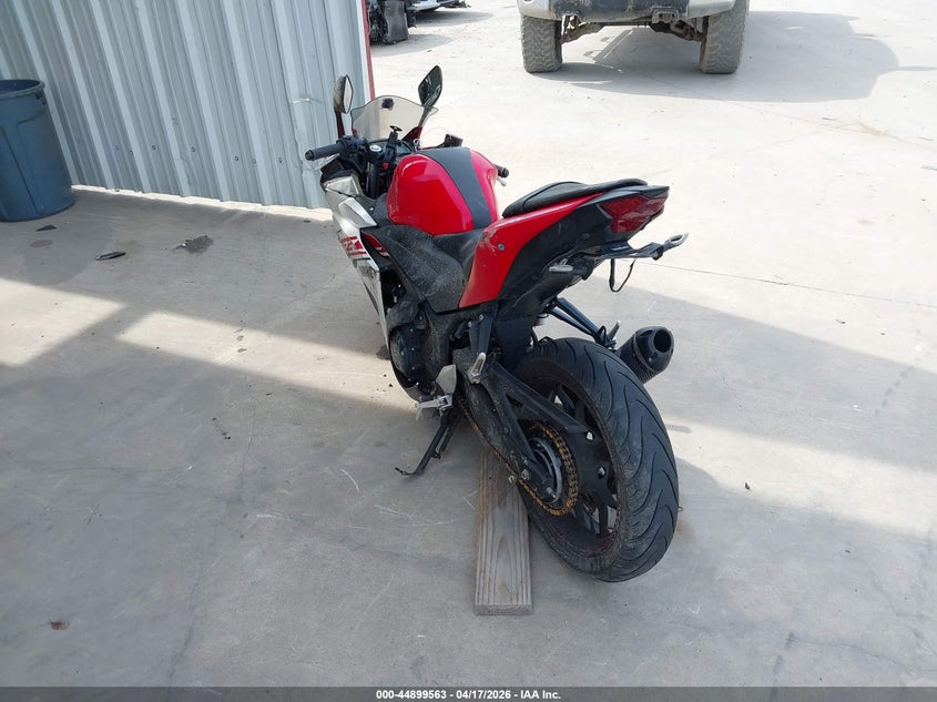 2015 Yamaha Yzf VIN MH3RH06Y6FK001584 IAAI salvage auction — FRONT END, Salvage (Texas), sold $525 on 2026-07-14 (photo 3)