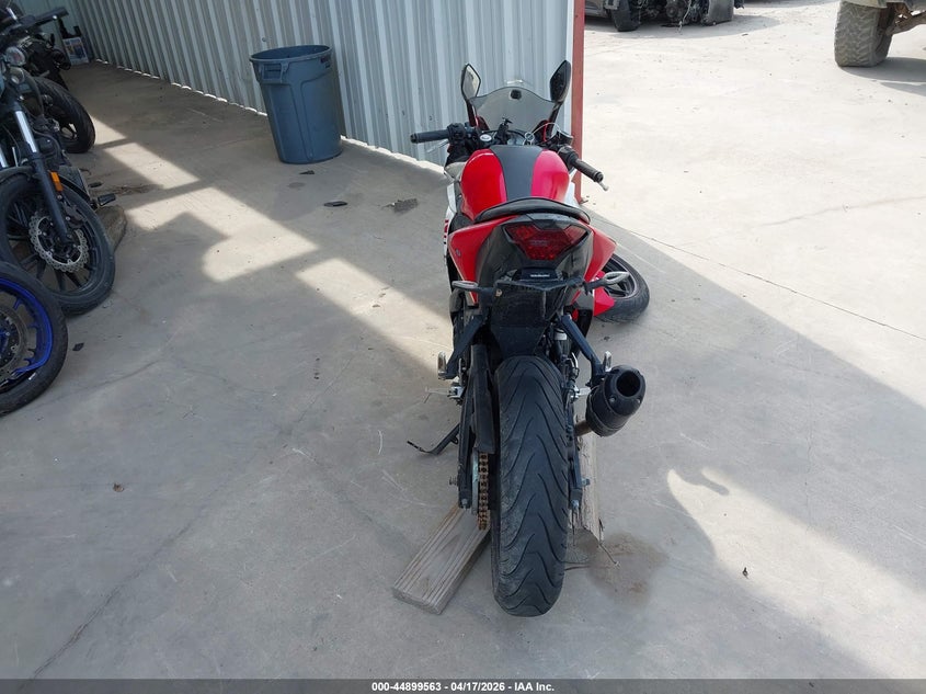 2015 Yamaha Yzf VIN MH3RH06Y6FK001584 IAAI salvage auction — FRONT END, Salvage (Texas), sold $525 on 2026-07-14 (photo 6)
