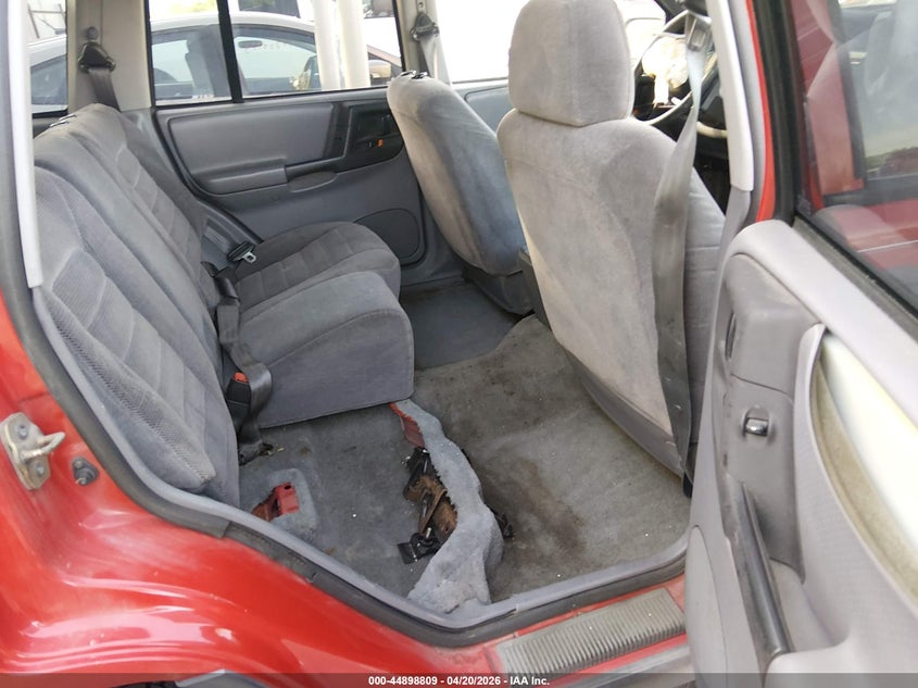 1996 Jeep Grand cherokee VIN 1J4EZ58S0TC104189 IAAI salvage auction — FRONT END, Salvage (Utah), sold $275 on 2026-07-09 (photo 8)