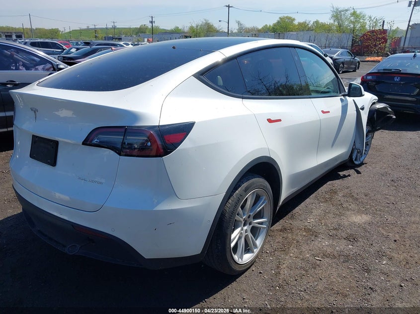 2022 Tesla Model y VIN 7SAYGDEE4NF321061 IAAI salvage auction — FRONT END, Salvage (New Jersey), sold $7,300 on 2026-07-30 (photo 4)