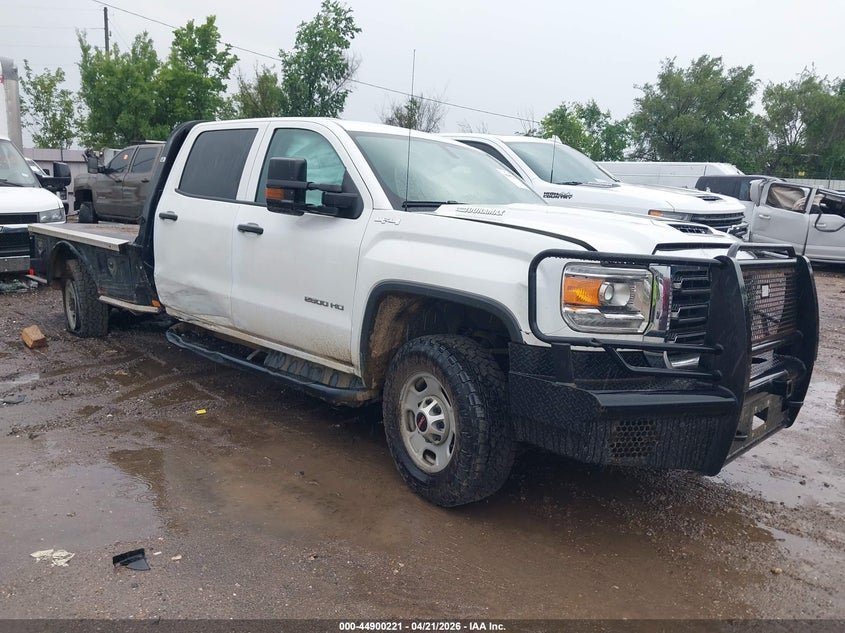 2018 Gmc SIERRA VIN 1GT12REY9JF110531 IAAI salvage auction — LEFT & RIGHT, Original (Texas), sold $5,400 on 2026-07-30 (photo 1)