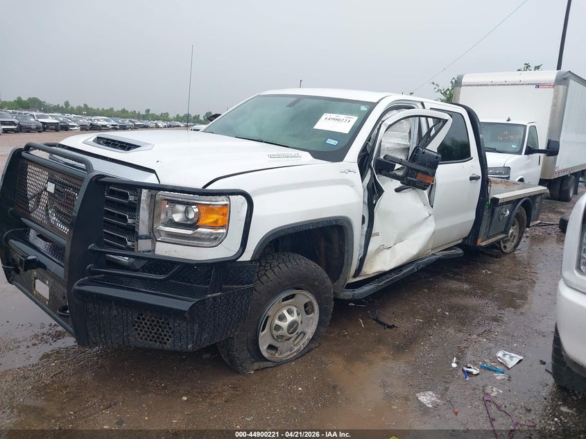 2018 Gmc SIERRA VIN 1GT12REY9JF110531 IAAI salvage auction — LEFT & RIGHT, Original (Texas), sold $5,400 on 2026-07-30 (photo 2)