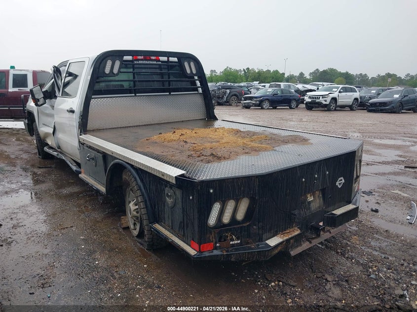 2018 Gmc SIERRA VIN 1GT12REY9JF110531 IAAI salvage auction — LEFT & RIGHT, Original (Texas), sold $5,400 on 2026-07-30 (photo 3)