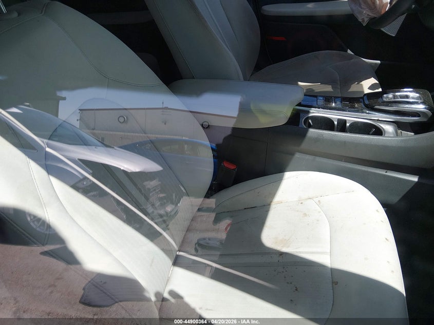 2023 Hyundai Sonata VIN KMHL34JJ5PA055238 IAAI salvage auction — RIGHT SIDE, Salvage (California), sold $3,675 on 2026-07-20 (photo 5)