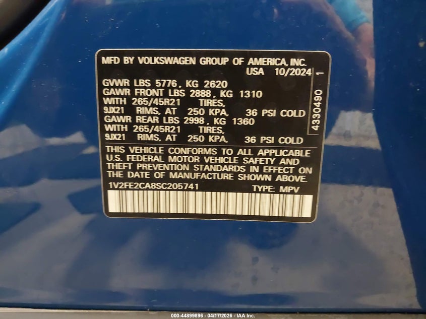 2025 Volkswagen Atlas cross sport VIN 1V2FE2CA8SC205741 IAAI salvage auction — REAR END, Salvage (Minnesota), sold $18,100 on 2026-07-29 (photo 9)