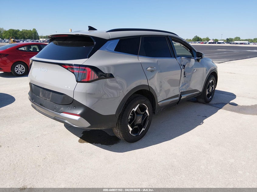 2026 Kia Sportage VIN KNDPVDDGXT7277958 IAAI salvage auction — SIDE, Salvage (Illinois), sold $15,500 on 2026-07-25 (photo 4)