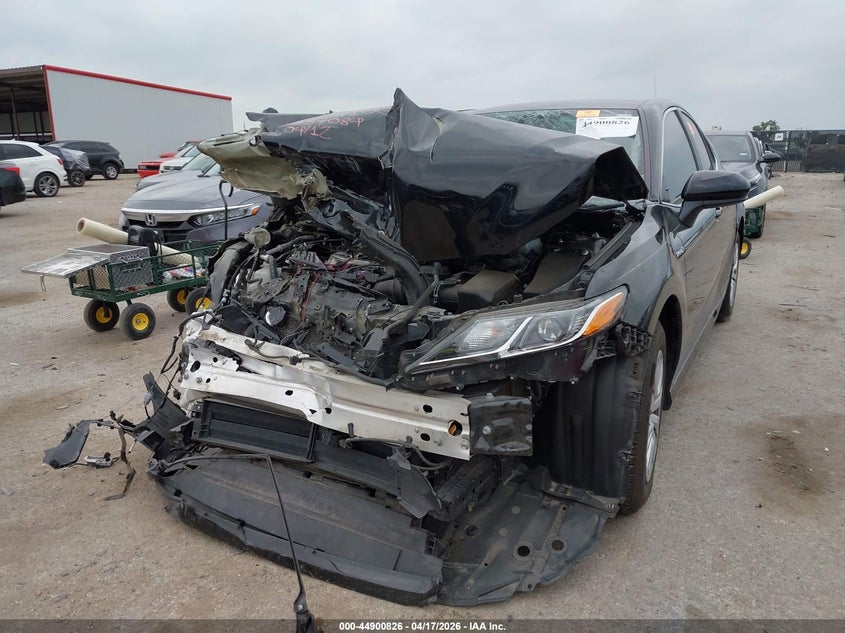 2021 Toyota Camry VIN 4T1C31AK3MU557084 IAAI salvage auction — BIOHAZARD/CHEMICAL, Salvage Title, sold $3,300 on 2026-07-09 (photo 2)
