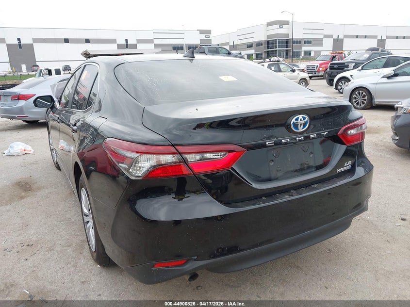 2021 Toyota Camry VIN 4T1C31AK3MU557084 IAAI salvage auction — BIOHAZARD/CHEMICAL, Salvage Title, sold $3,300 on 2026-07-09 (photo 3)