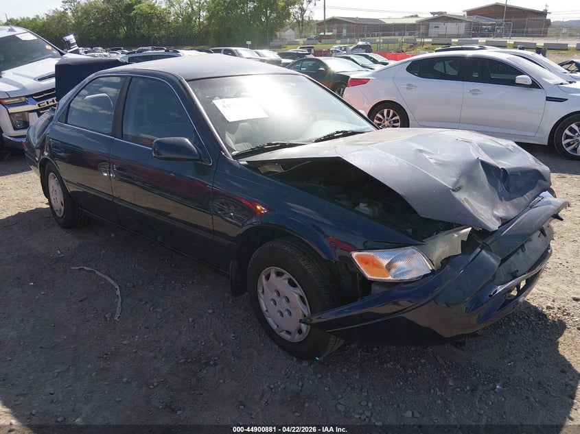 1999 Toyota Camry VIN JT2BG22K0X0311008 IAAI salvage auction — FRONT & REAR, Salvage (Tennessee), sold $225 on 2026-07-16 (photo 1)
