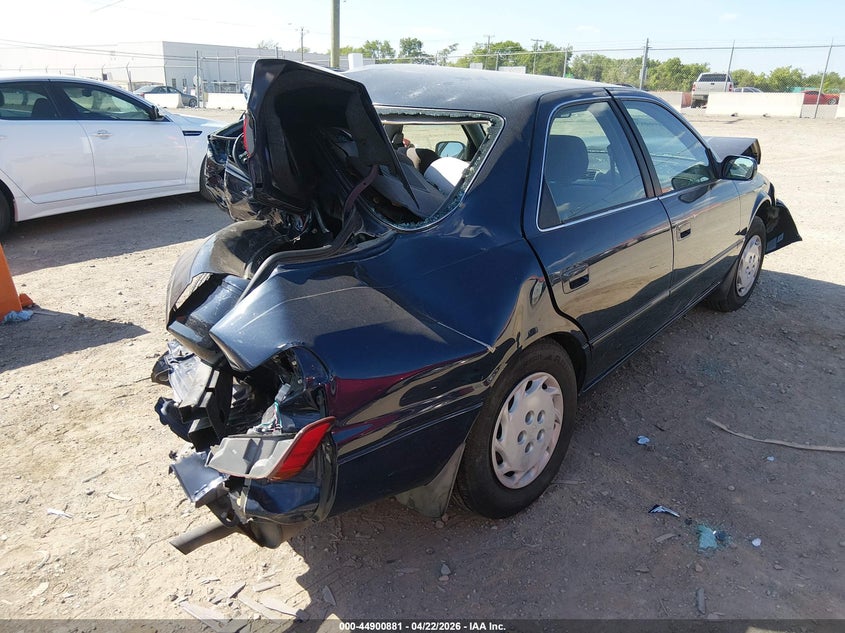 1999 Toyota Camry VIN JT2BG22K0X0311008 IAAI salvage auction — FRONT & REAR, Salvage (Tennessee), sold $225 on 2026-07-16 (photo 4)