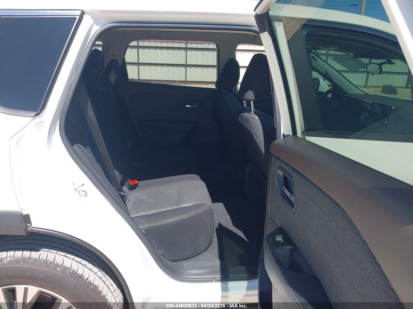 2023 Nissan Rogue VIN 5N1BT3BA8PC902181 IAAI salvage auction — RIGHT FRONT, Salvage (Texas), sold $7,650 on 2026-07-30 (photo 8)