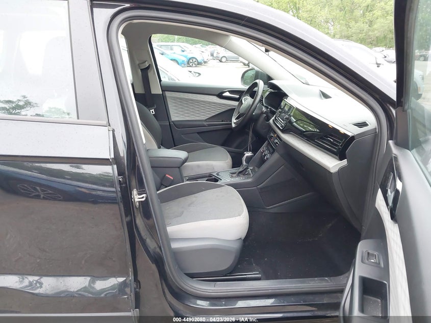 2023 Volkswagen Taos VIN 3VVDX7B28PM365510 IAAI salvage auction — SIDE, Salvage Title, sold $7,200 on 2026-09-02 (photo 5)