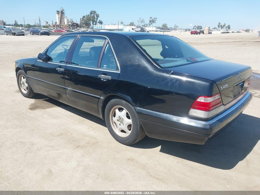 1998 Mercedes-benz S-klasse VIN WDBGA43G2WA382044 IAAI salvage auction — RIGHT FRONT, Salvage (California), sold $1,850 on 2026-07-16 (photo 3)