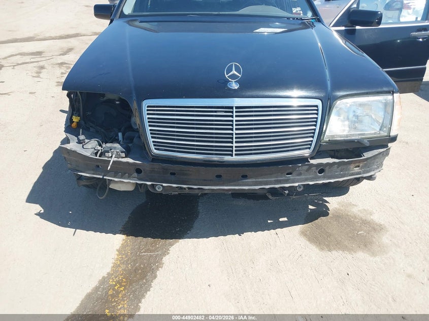 1998 Mercedes-benz S-klasse VIN WDBGA43G2WA382044 IAAI salvage auction — RIGHT FRONT, Salvage (California), sold $1,850 on 2026-07-16 (photo 6)