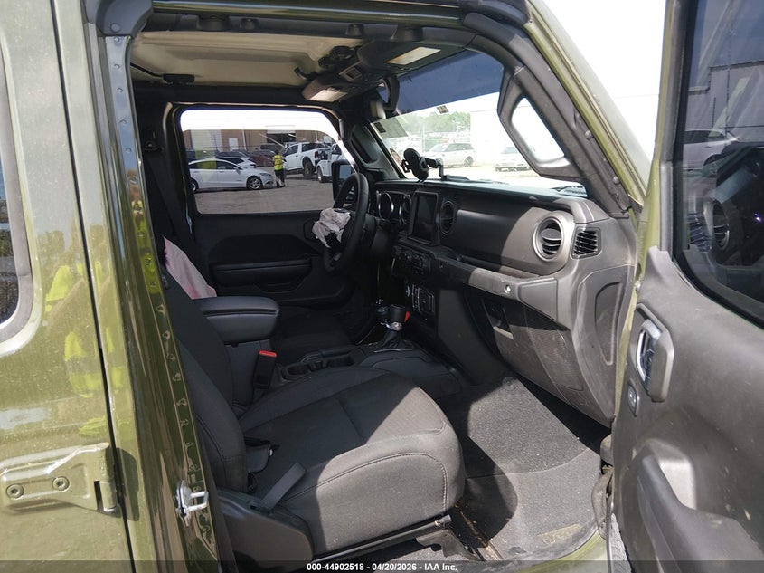2023 Jeep Gladiator VIN 1C6HJTAG5PL556138 IAAI salvage auction — FRONT END, Salvage Title, sold $17,000 on 2026-07-29 (photo 5)