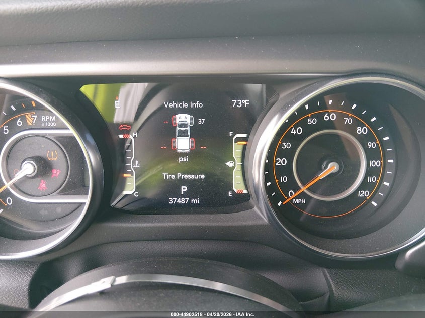 2023 Jeep Gladiator VIN 1C6HJTAG5PL556138 IAAI salvage auction — FRONT END, Salvage Title, sold $17,000 on 2026-07-29 (photo 7)